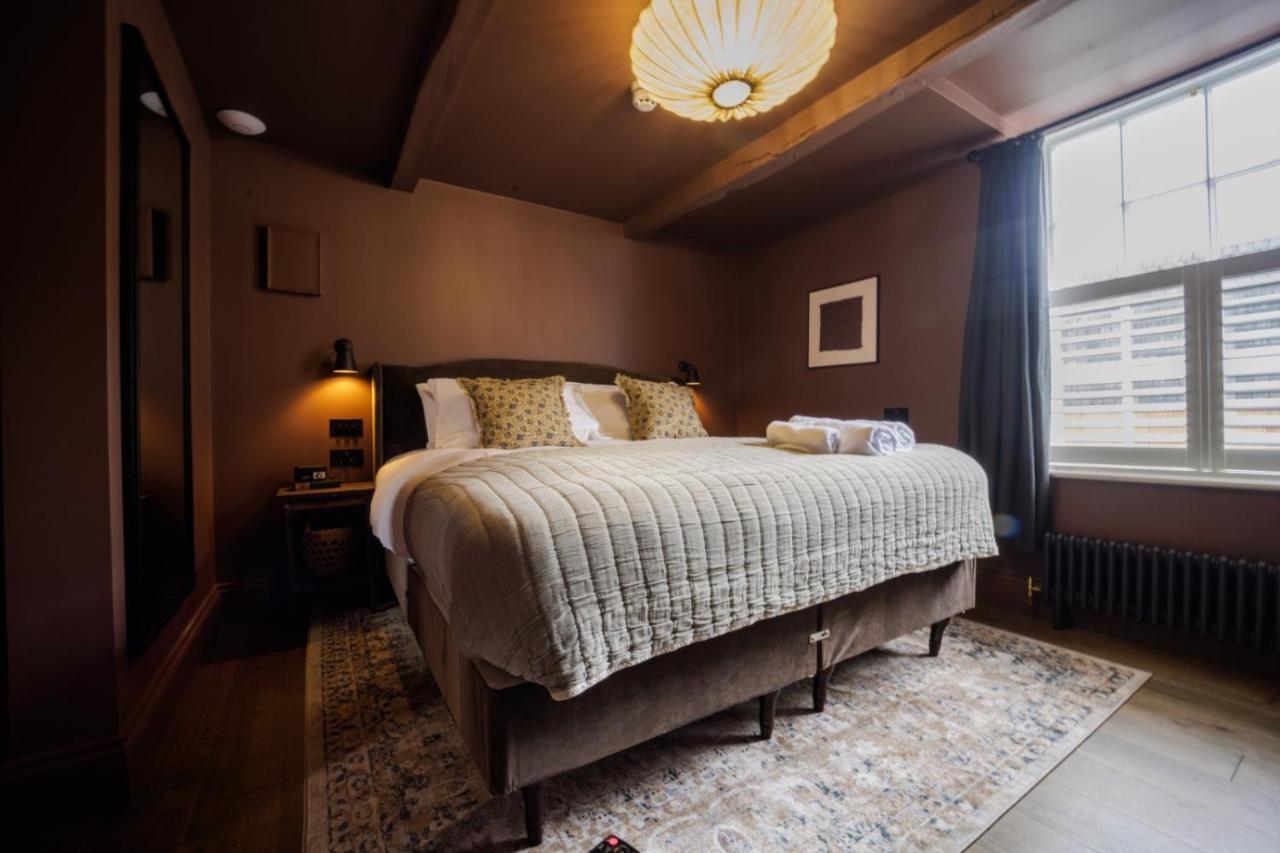 The Silk Rooms, At The Freemasons Inn Натсфорд Экстерьер фото